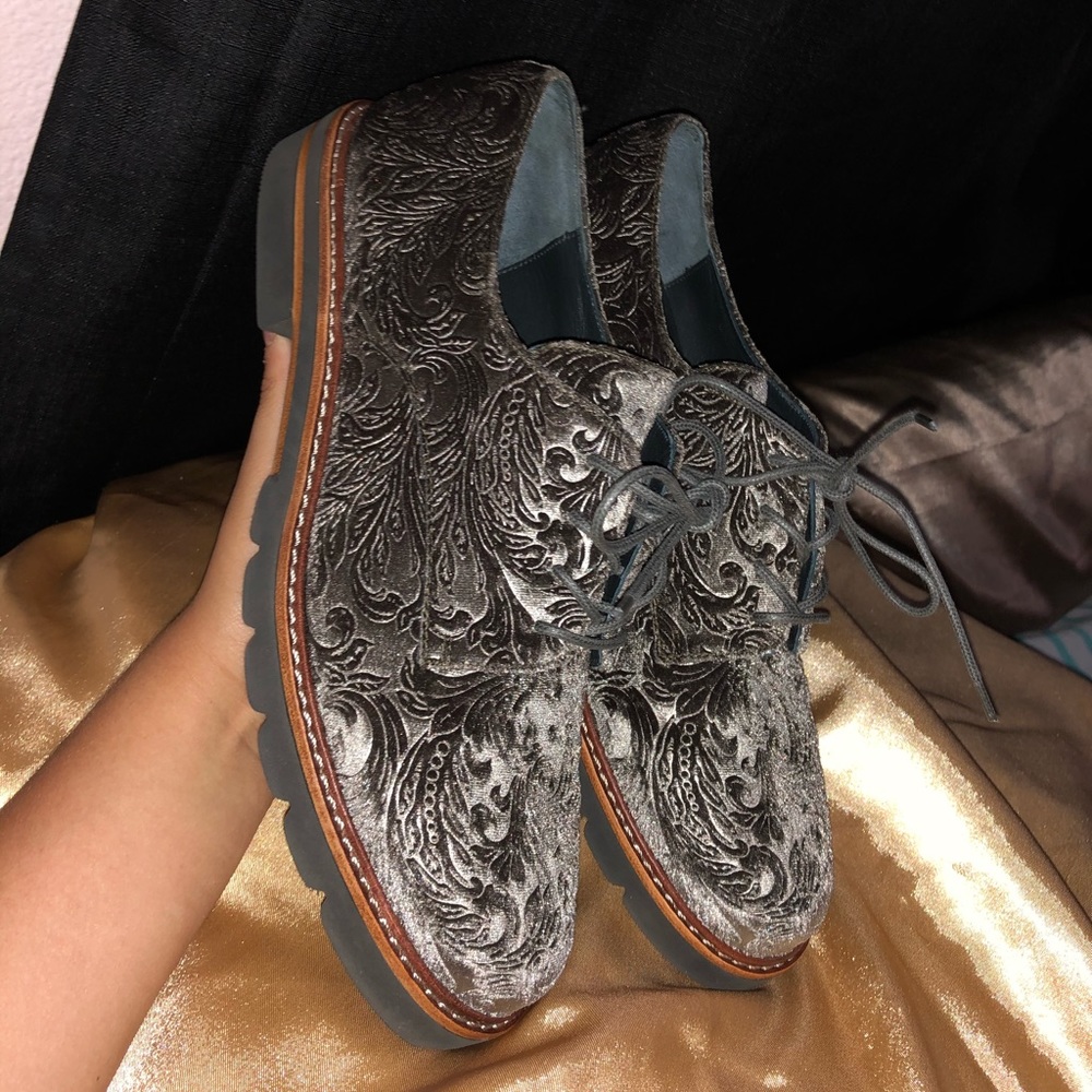 Green suade floral dress shoes